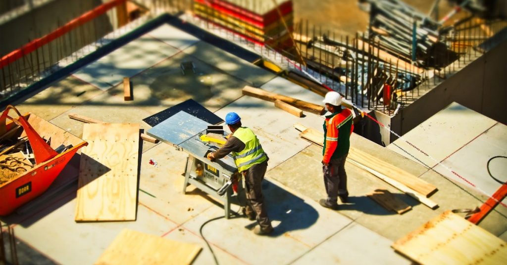 Mehrwertsteuer bei Grundstückskauf und Bau.
